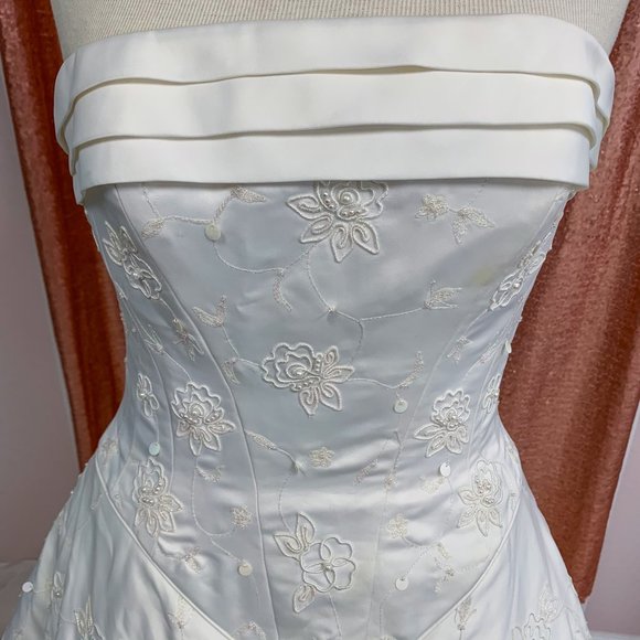 Rena Koh - Picture 3 of 9